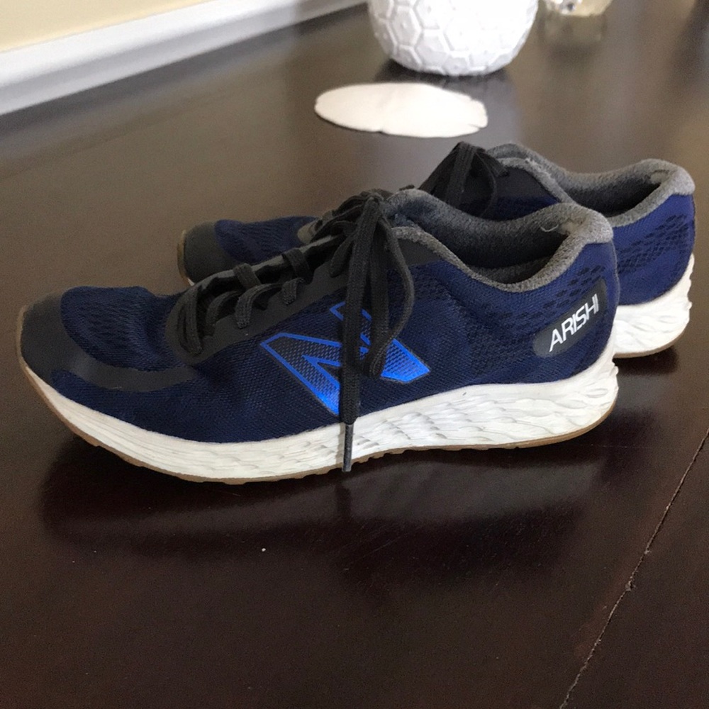 Boys size 3 New Balance shoes
